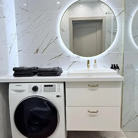 شقة Kapitanska Przystan - Basen & Sauna & Jacuzzi & Klimatyzacja & Garaz Dziwnów